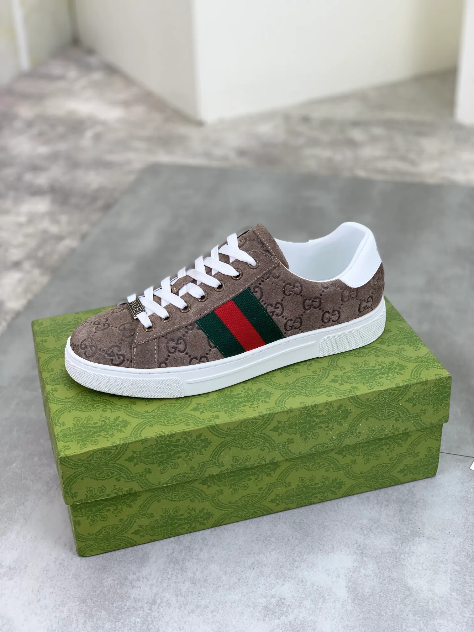 Men's shoes 💰P440💰 [New model] (GUCCI) official website's latest 🎁🎁casual and fashionable men's shoes 👟, hot style 💥 style is simple and elegant, exclusive for trendy men. Unique official website's latest brand double G elements 👑Original Gucci decoration, fashionable and generous, the fabric is original frosted calfskin ✅Fully imported first-layer pigskin lining, the official website specifies wear-resistant, lightweight original rubber casual outsole, the classic model is taken in kind at the counter🎬38-44 4️⃣ colors available